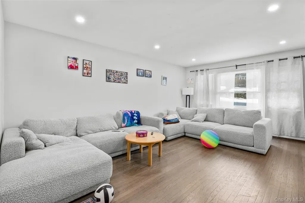66 Harding Avenue White Plains NY 10606