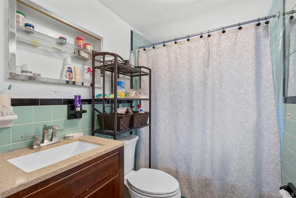 66 Harding Avenue White Plains NY 10606