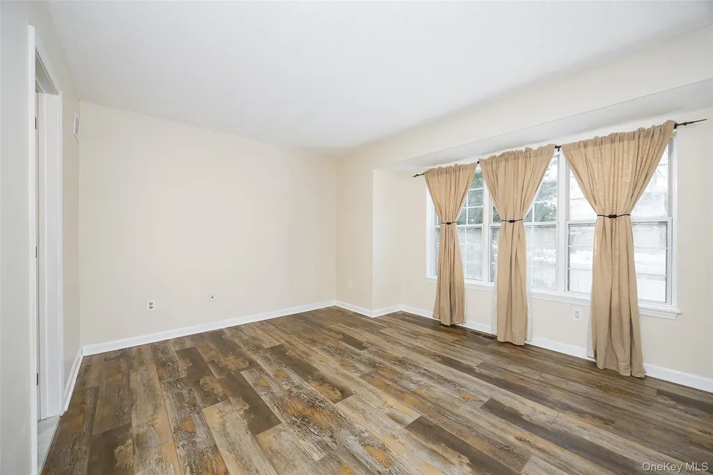 124 Elmcrest Drive Fishkill NY 12524