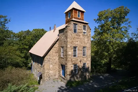 1883 213 Route Ulster Park NY 12471