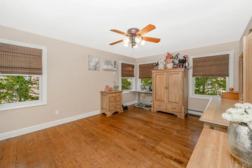 25 Old Mill Road Merrick NY 11566