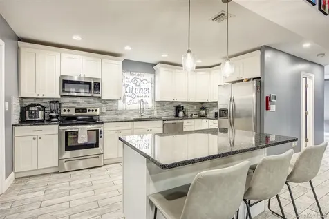 1031 Jefferson Street Baldwin NY 11510