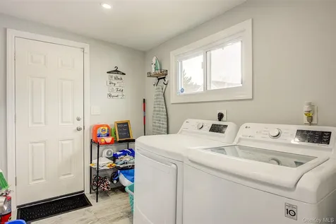 1031 Jefferson Street Baldwin NY 11510