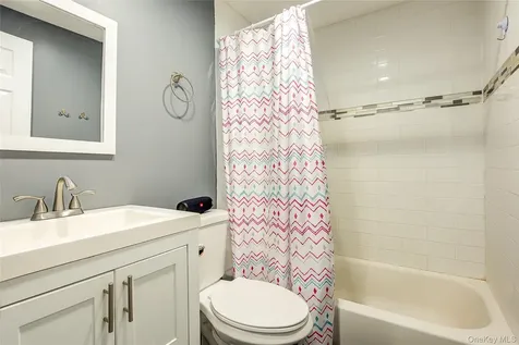 1031 Jefferson Street Baldwin NY 11510