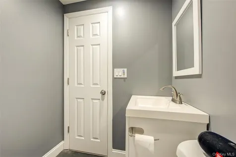 1031 Jefferson Street Baldwin NY 11510