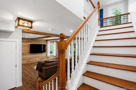 5 Tryon Circle Cortlandt Manor NY 10567