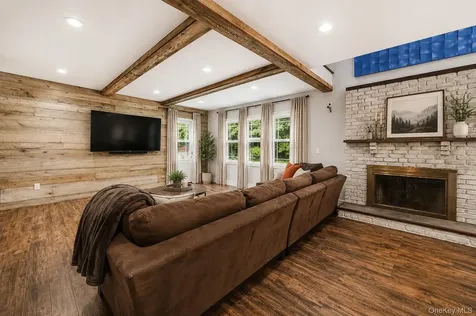 5 Tryon Circle Cortlandt Manor NY 10567