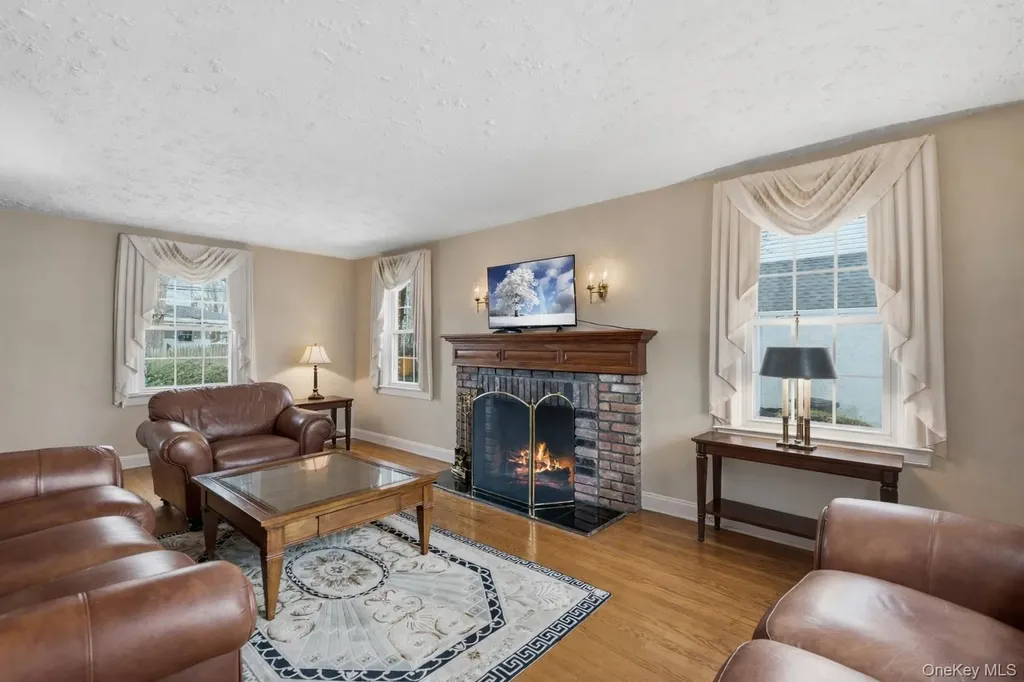 4 Lancaster Avenue Baldwin NY 11510