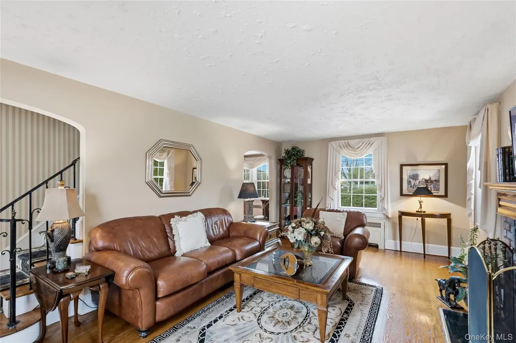 4 Lancaster Avenue Baldwin NY 11510