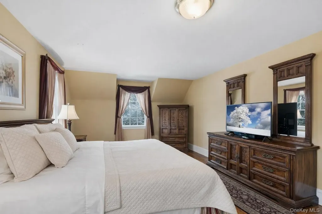 4 Lancaster Avenue Baldwin NY 11510