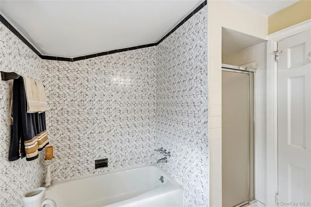 4 Lancaster Avenue Baldwin NY 11510