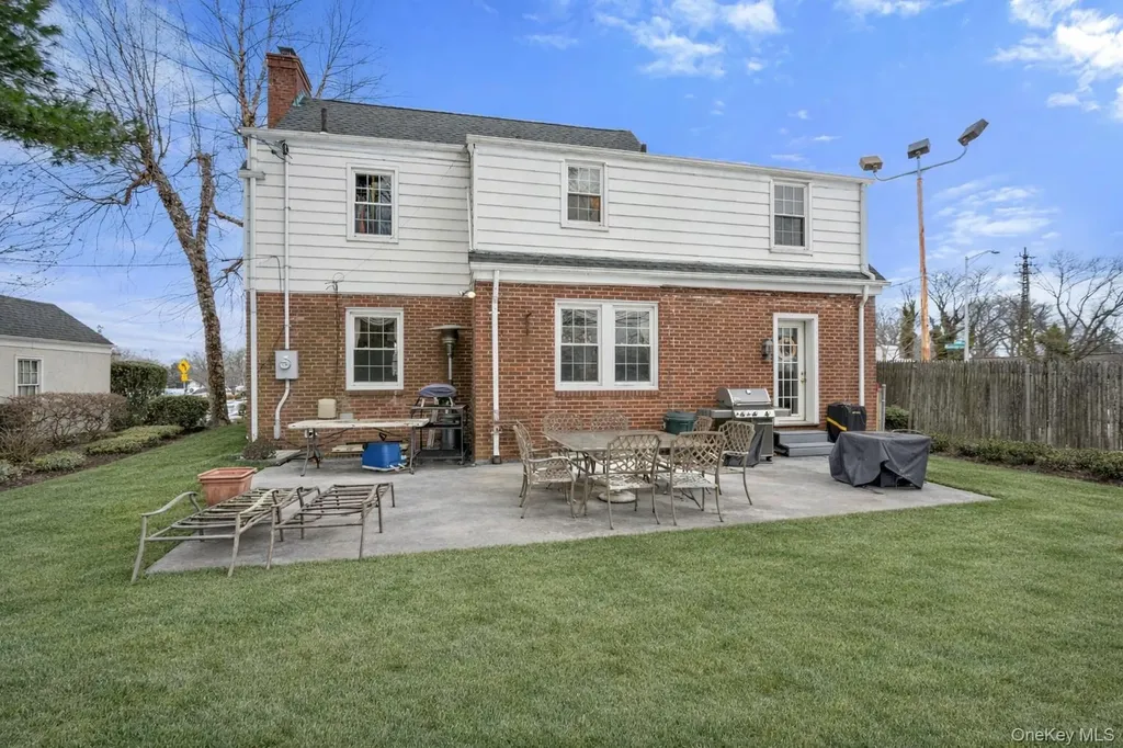 4 Lancaster Avenue Baldwin NY 11510