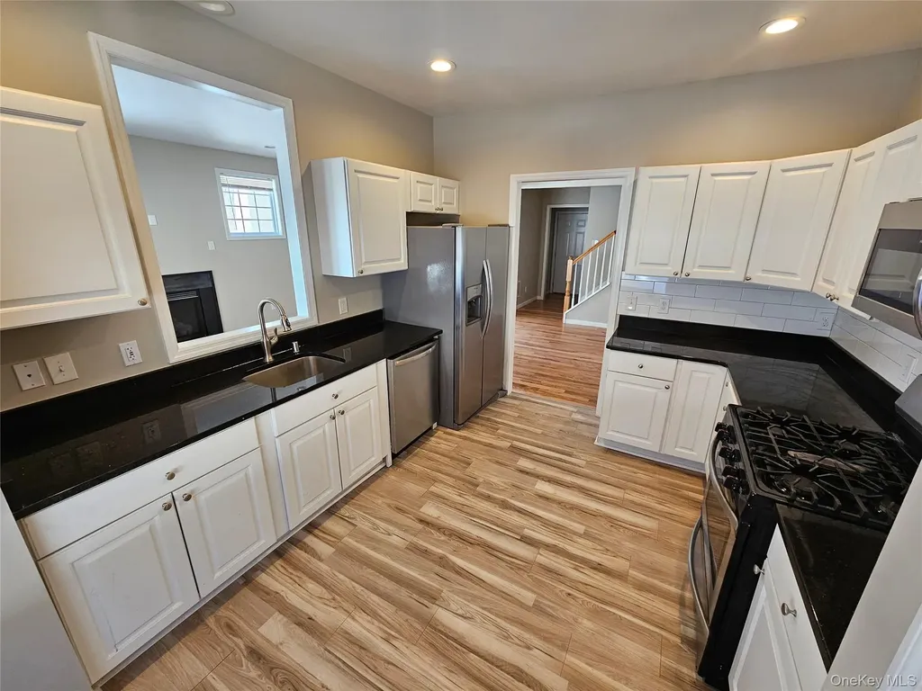 53 Cornwall Lane Middletown NY 10940