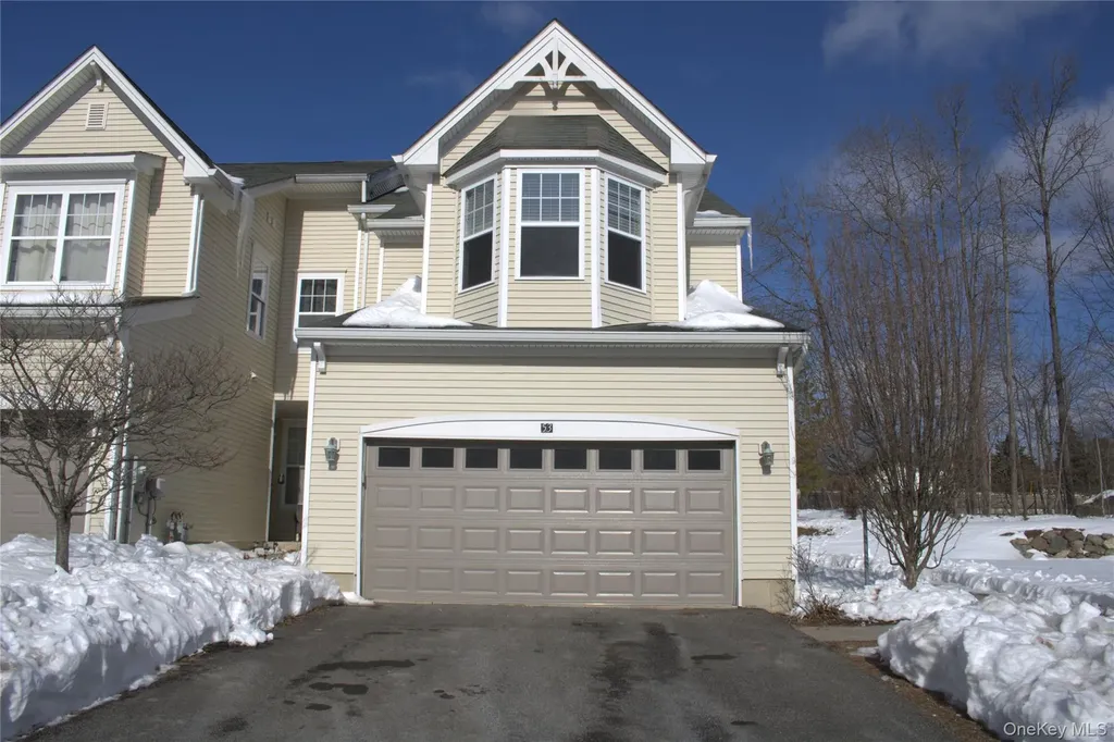 53 Cornwall Lane Middletown NY 10940
