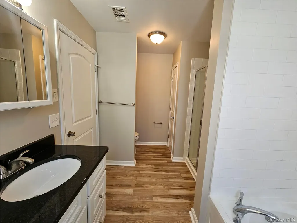 53 Cornwall Lane Middletown NY 10940