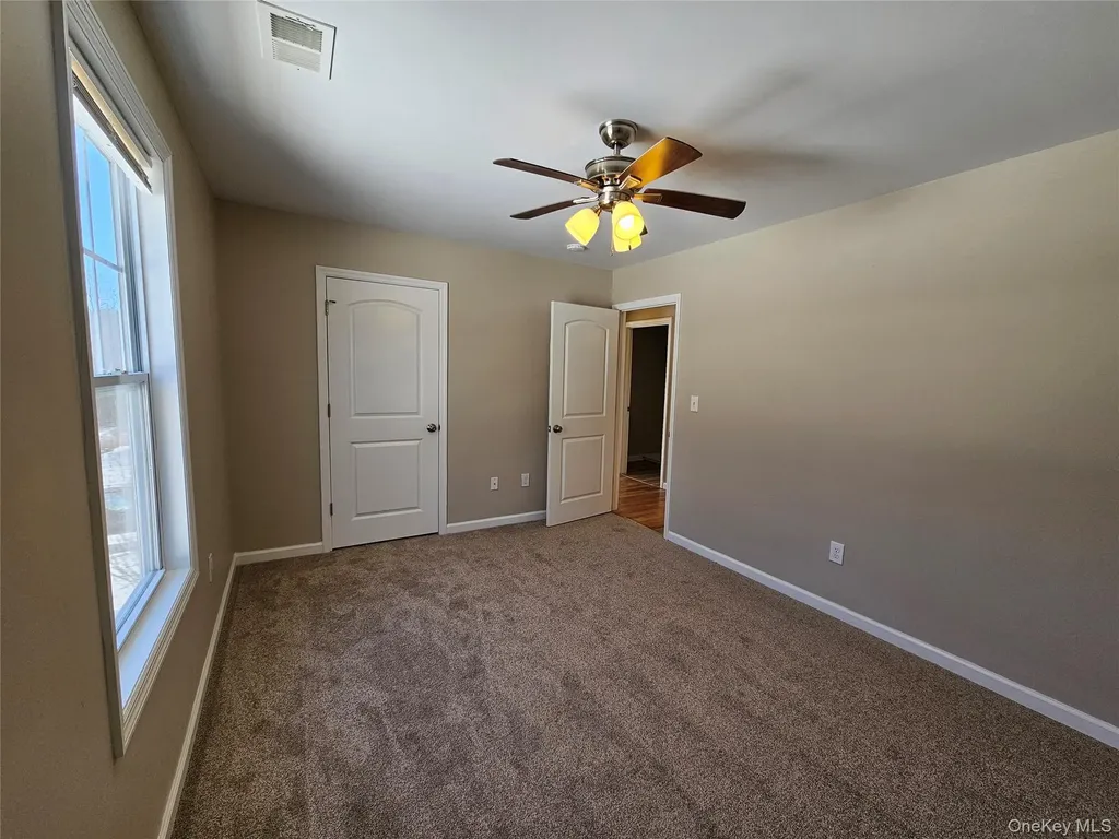 53 Cornwall Lane Middletown NY 10940