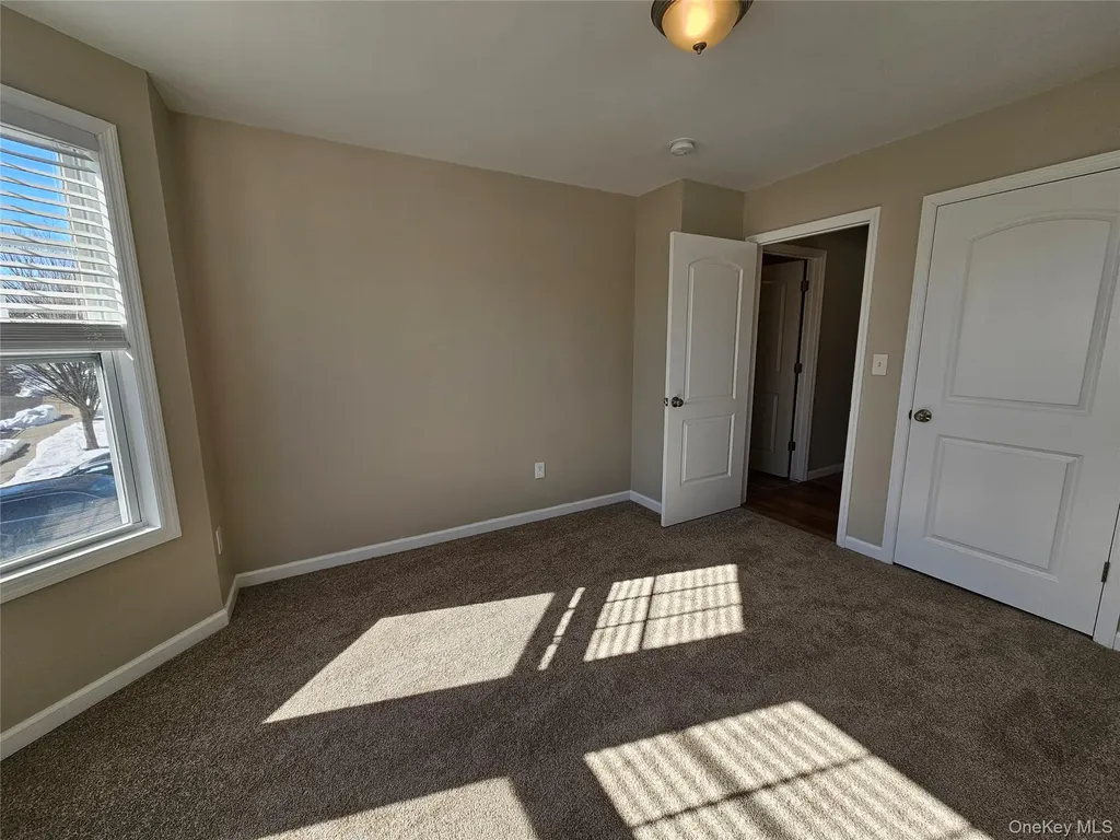 53 Cornwall Lane Middletown NY 10940