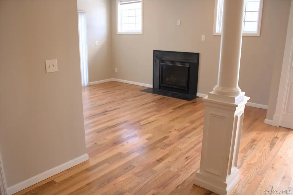 53 Cornwall Lane Middletown NY 10940