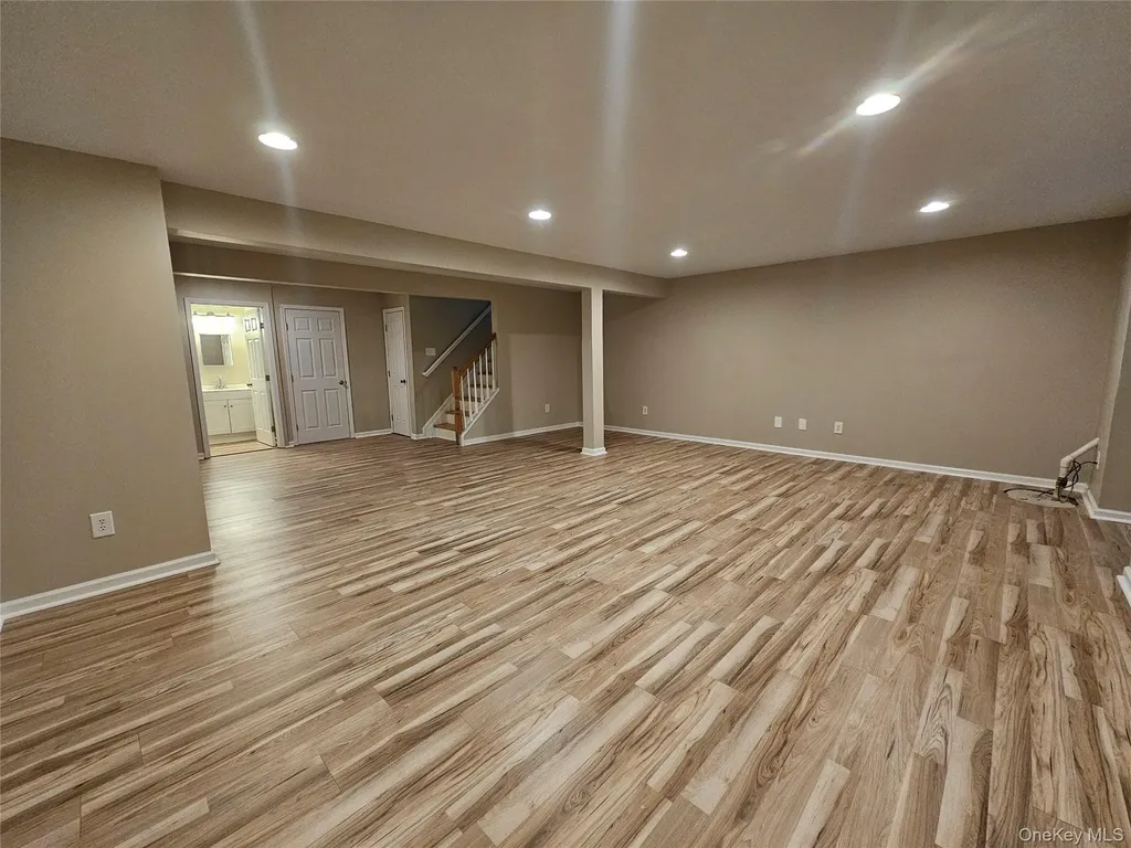 53 Cornwall Lane Middletown NY 10940