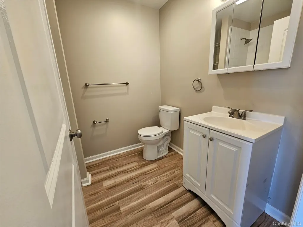 53 Cornwall Lane Middletown NY 10940