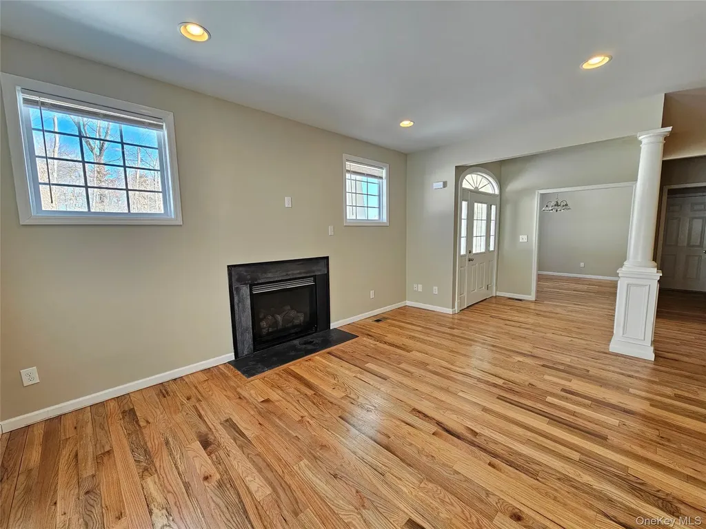53 Cornwall Lane Middletown NY 10940