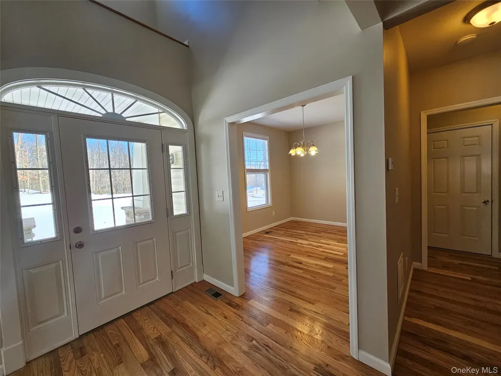53 Cornwall Lane Middletown NY 10940