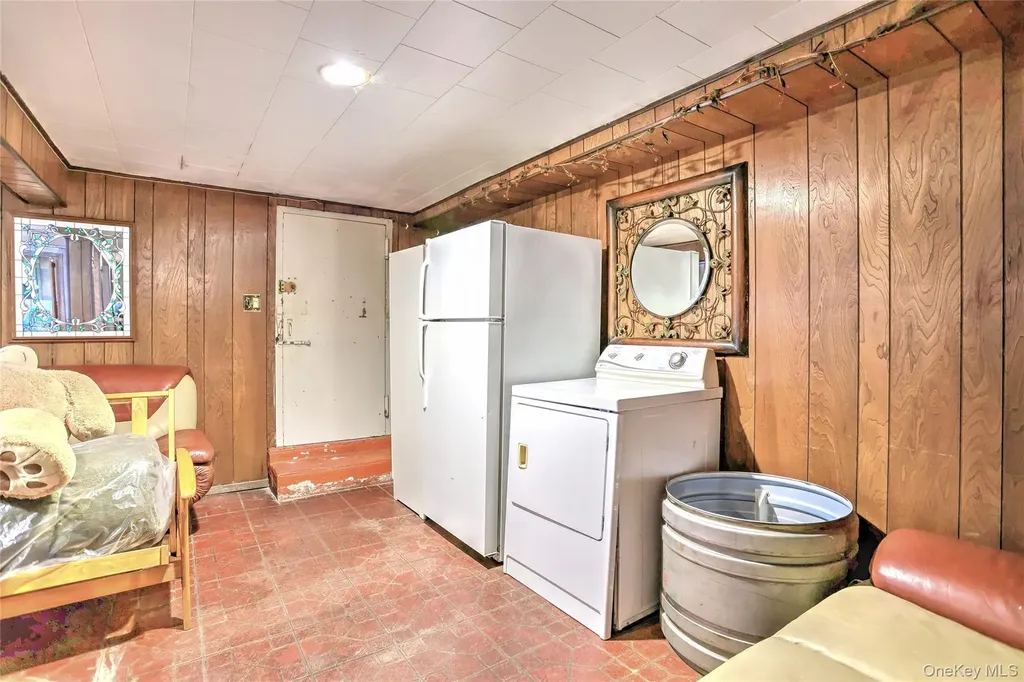 815 Quincy Avenue Bronx NY 10465