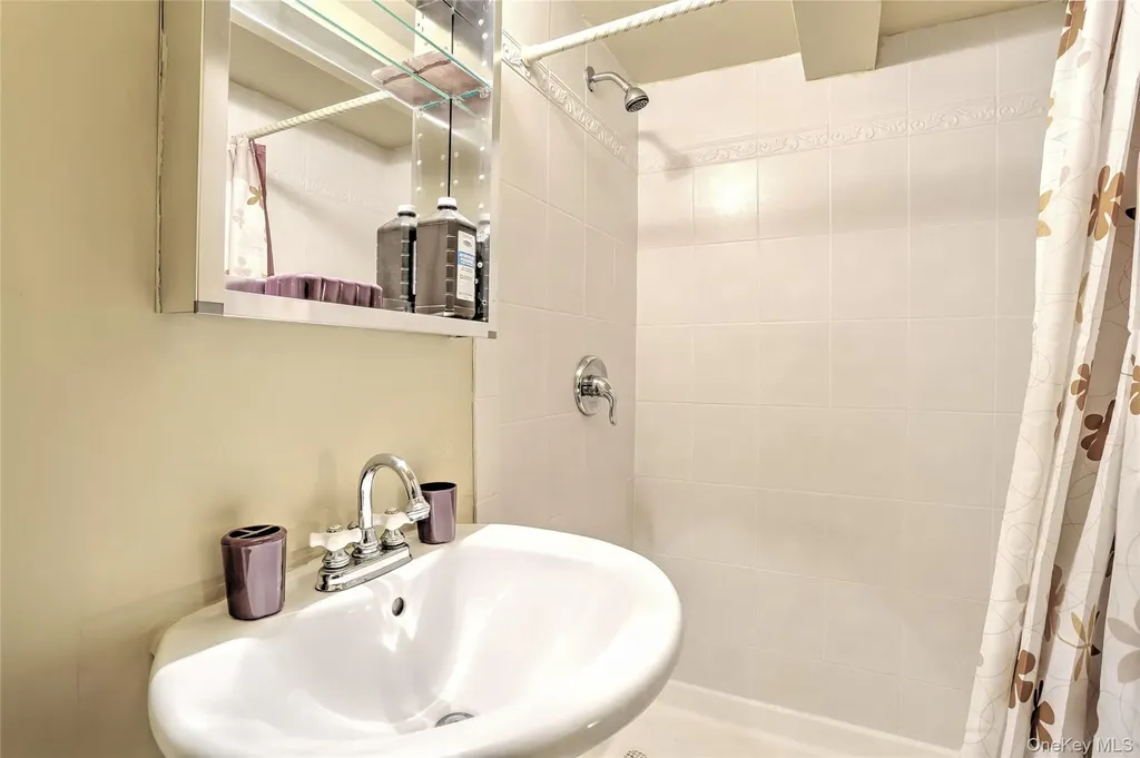 815 Quincy Avenue Bronx NY 10465