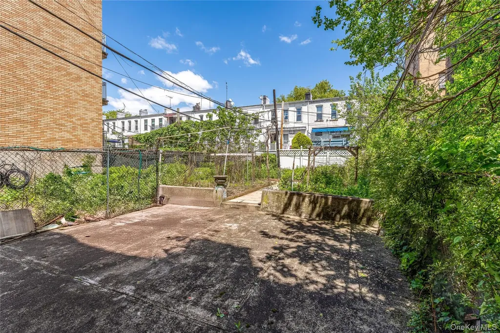 367 86th Street Brooklyn NY 11209
