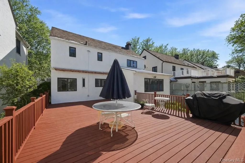 54 Vernon Parkway Mount Vernon NY 10552