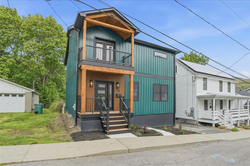 19 North Street Beacon NY 12508
