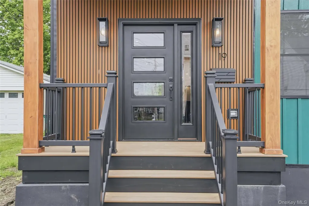 19 North Street Beacon NY 12508