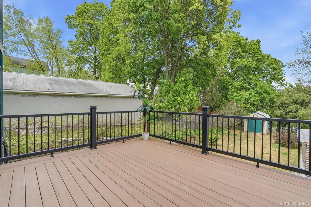 19 North Street Beacon NY 12508