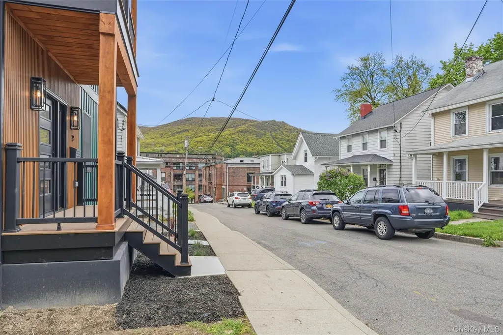 19 North Street Beacon NY 12508