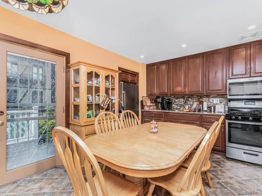 526 E 139th Street Bronx NY 10454