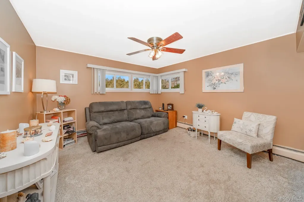 44 Disc Lane Wantagh NY 11793
