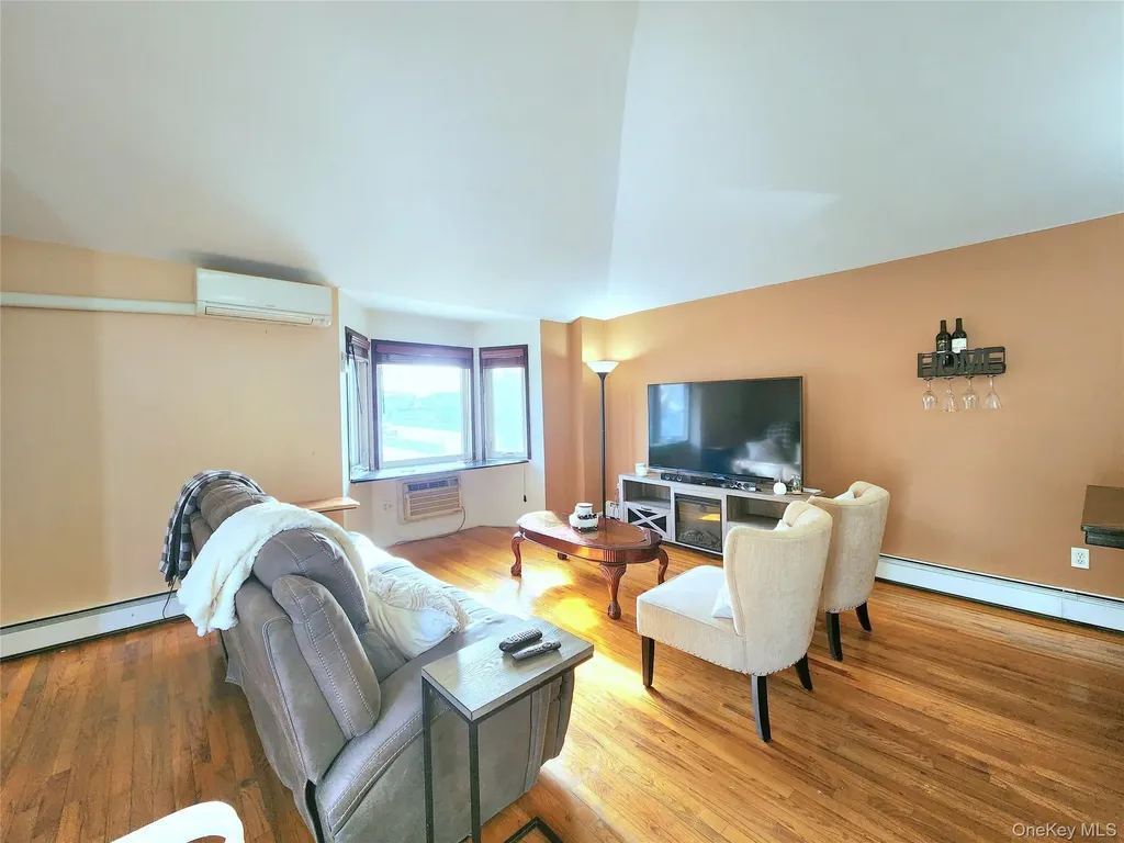 93-05 91st Avenue Woodhaven NY 11421
