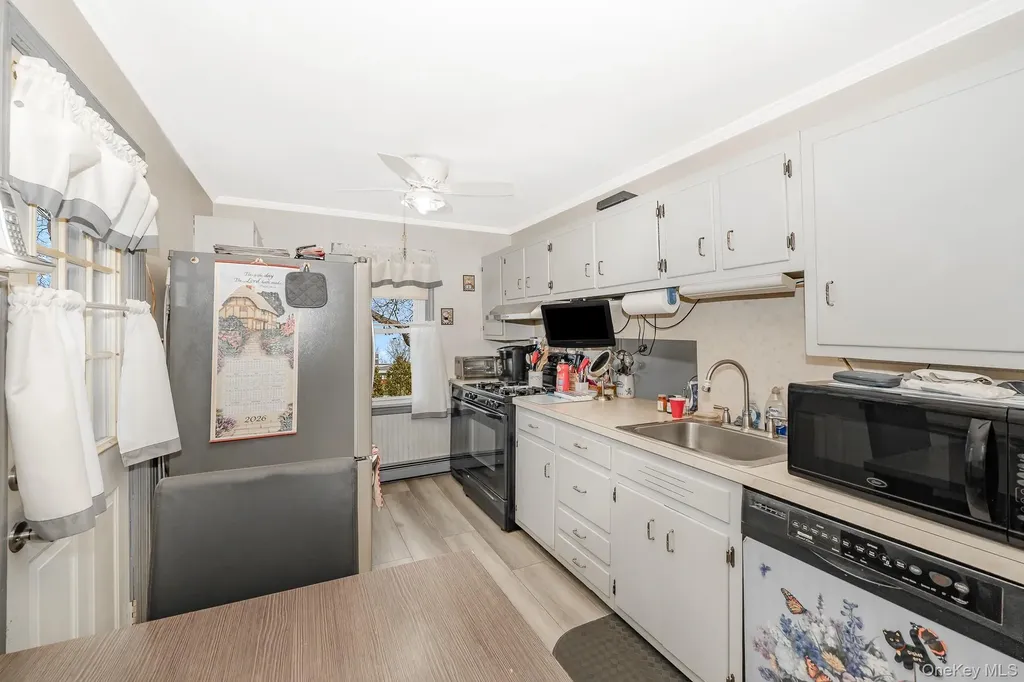 3683 Hawk Road Levittown NY 11756