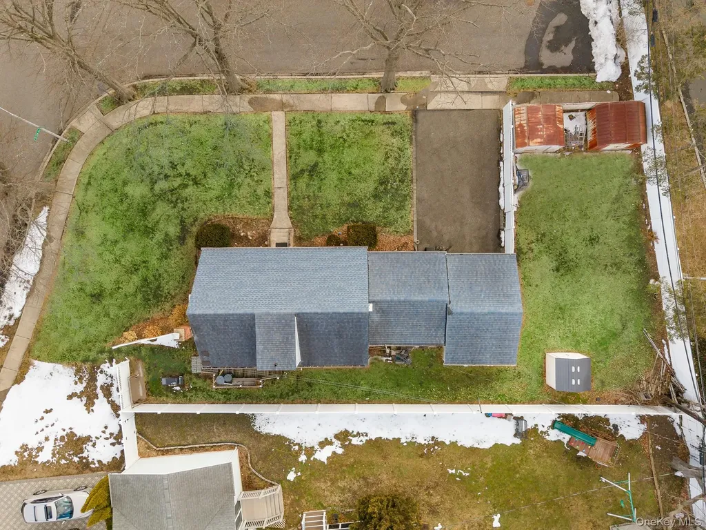 3683 Hawk Road Levittown NY 11756