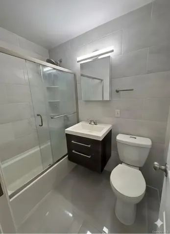 131-11 Kew Gardens Road Richmond Hill NY 11418