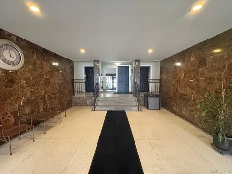 131-11 Kew Gardens Road Richmond Hill NY 11418