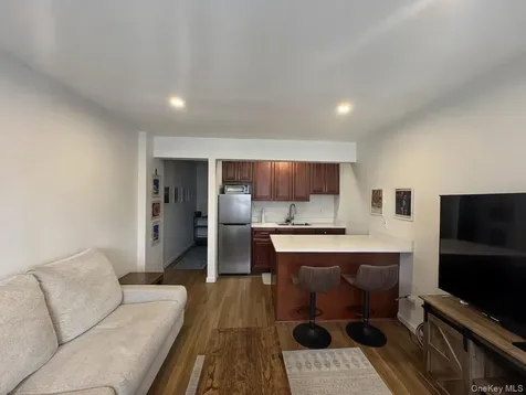 131-11 Kew Gardens Road Richmond Hill NY 11418