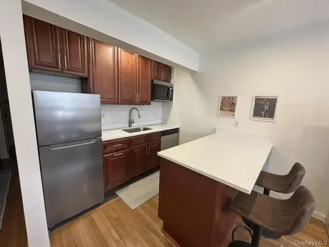 131-11 Kew Gardens Road Richmond Hill NY 11418