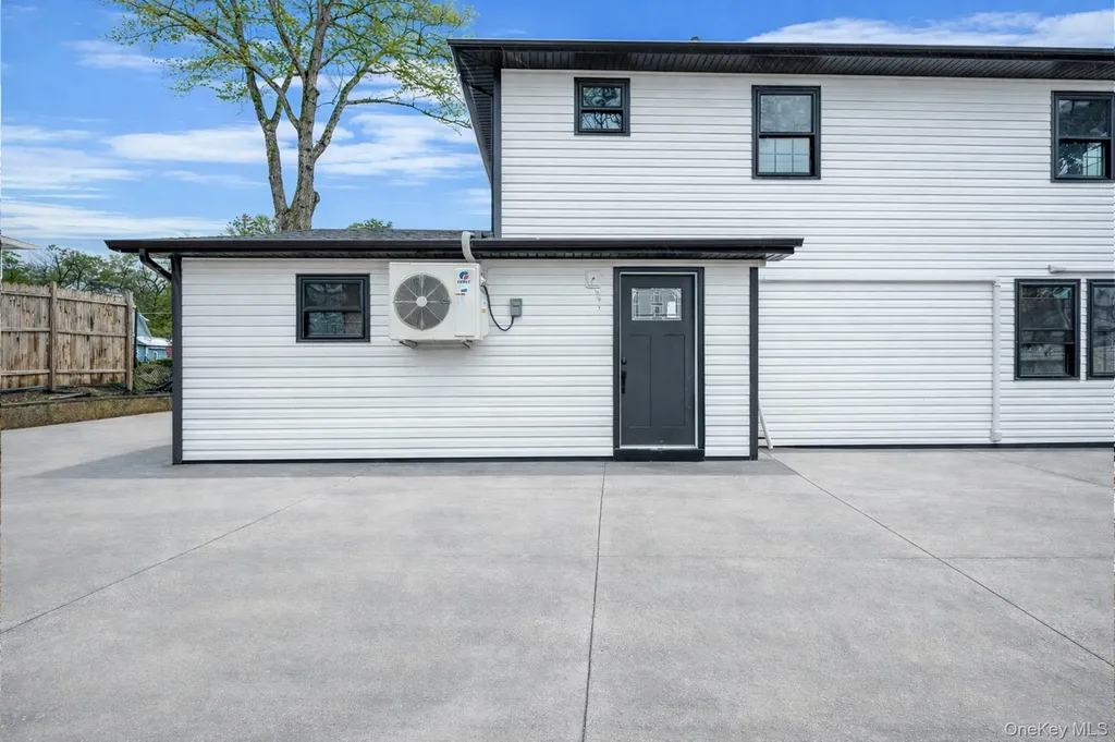 200 Evans Avenue Freeport NY 11520