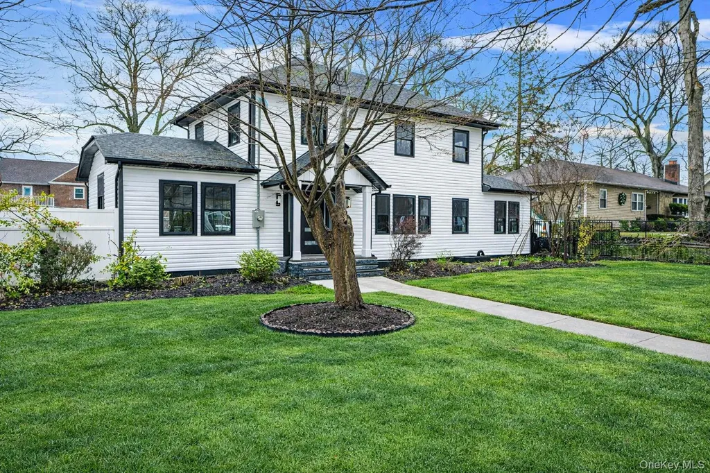 200 Evans Avenue Freeport NY 11520