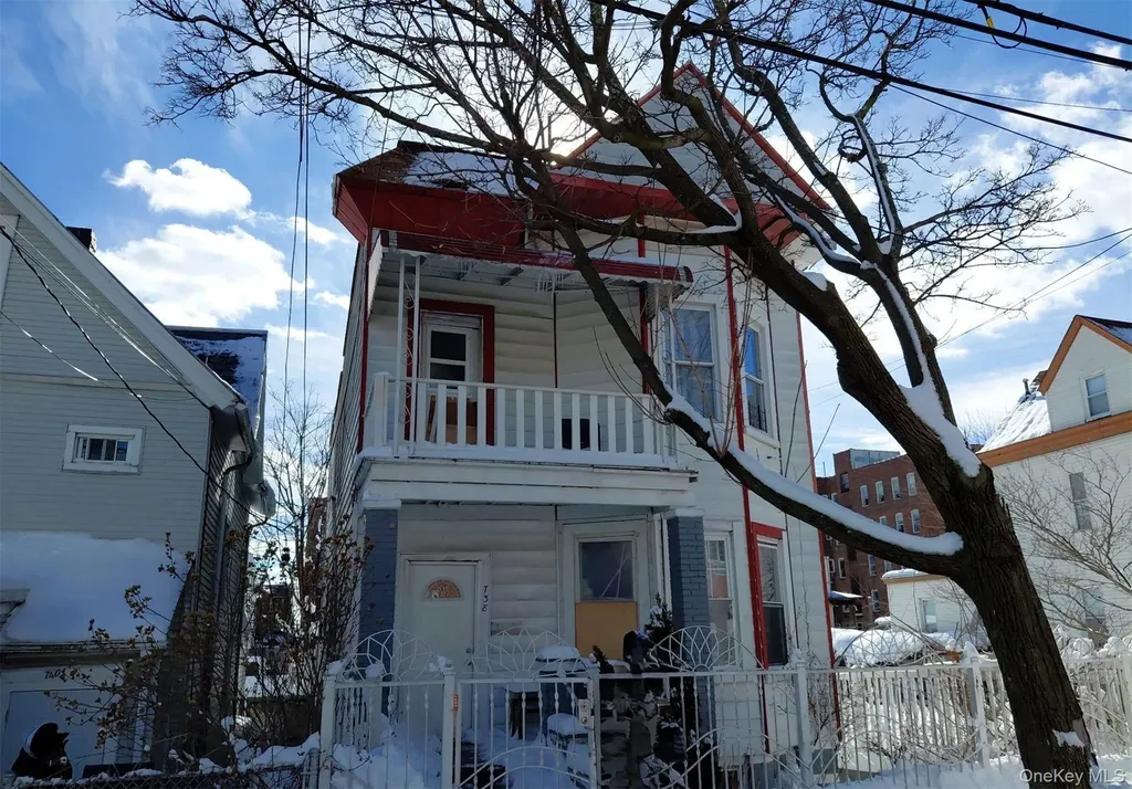 738 E 229th Street Bronx NY 10466