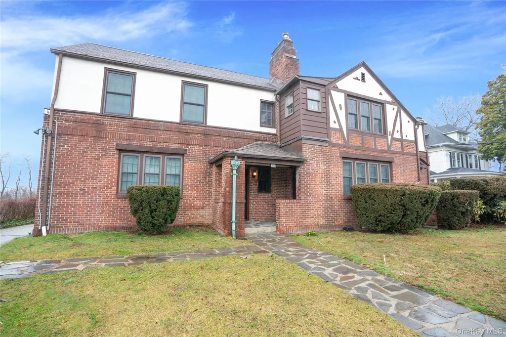 320 Simpson Place Peekskill NY 10566