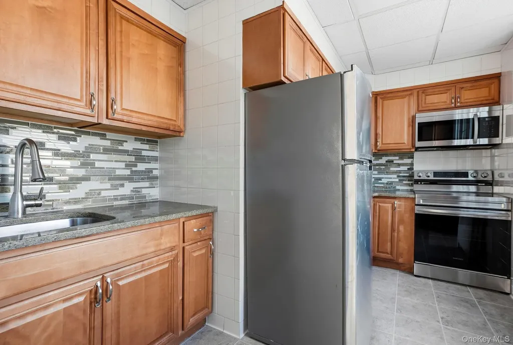 320 Simpson Place Peekskill NY 10566