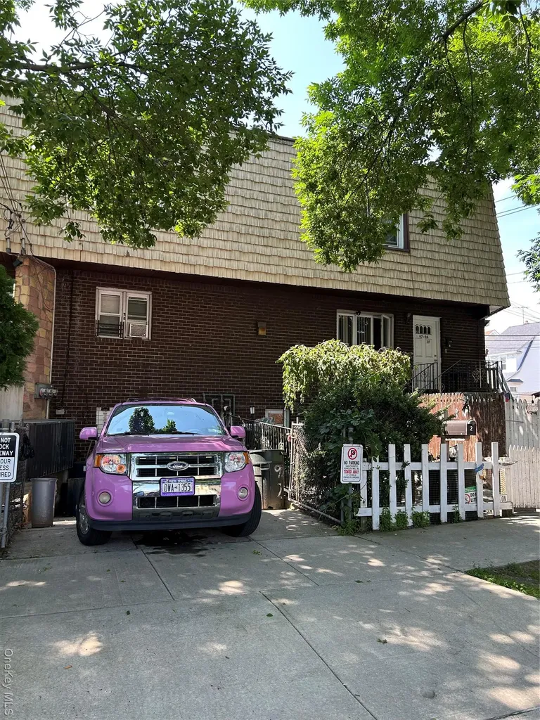 9704 Pitkin Avenue Ozone Park NY 11417