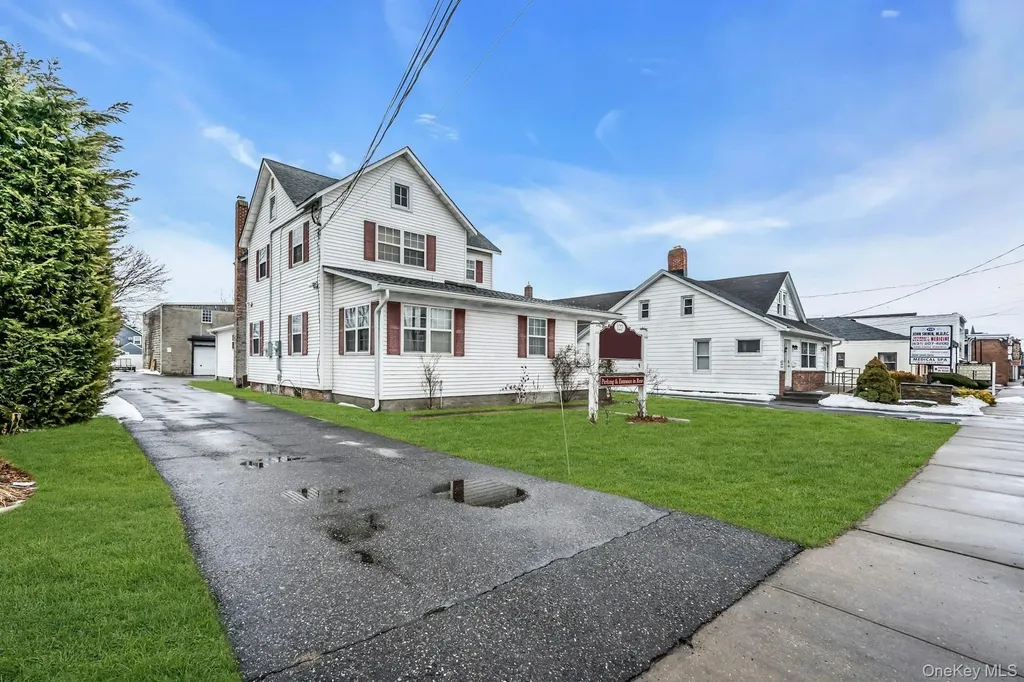 127 N Ocean Avenue Patchogue NY 11772
